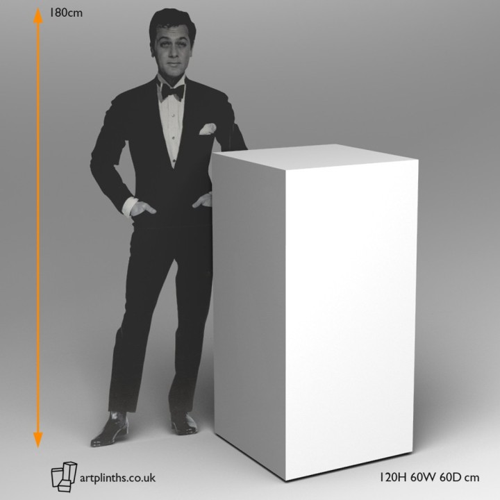 120H x 60W x 60D cm.