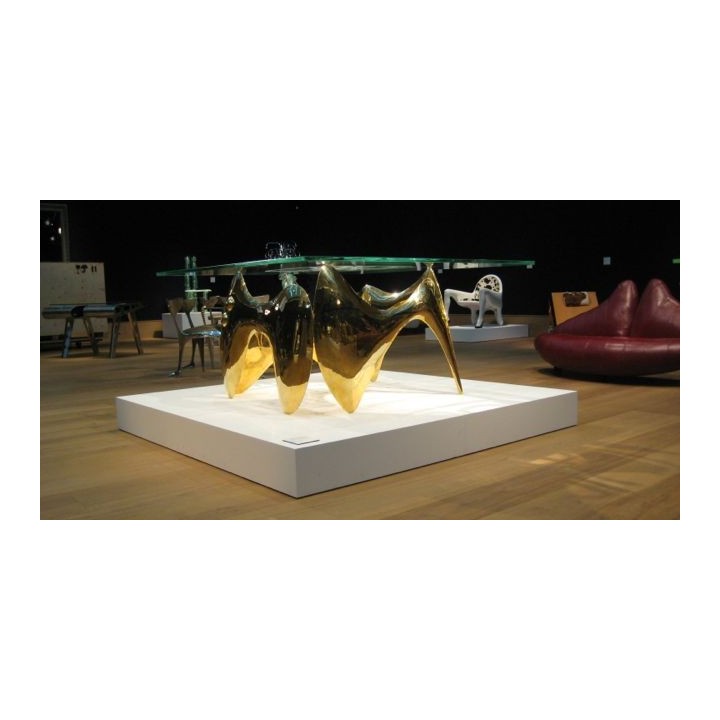 Plinth makers for Bonhams London