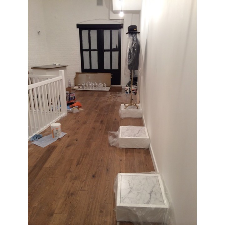 Bespoke plinth Gallery 1