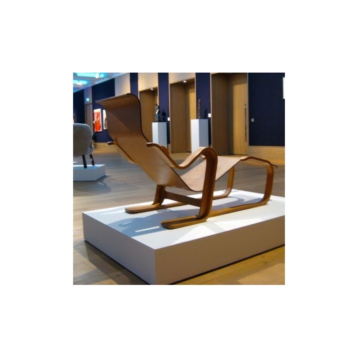 Bonhams Furniture Plinths