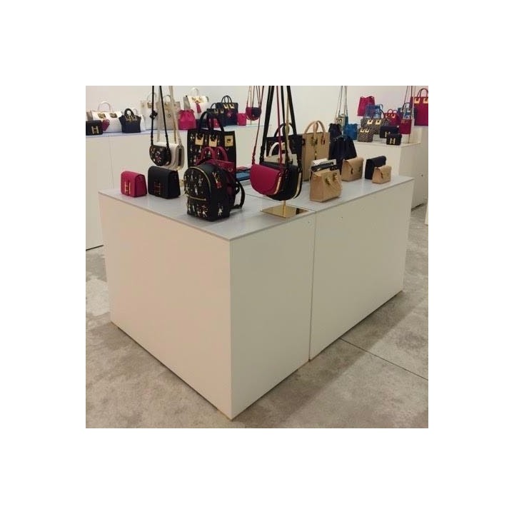 Sophie Hulme artplinths