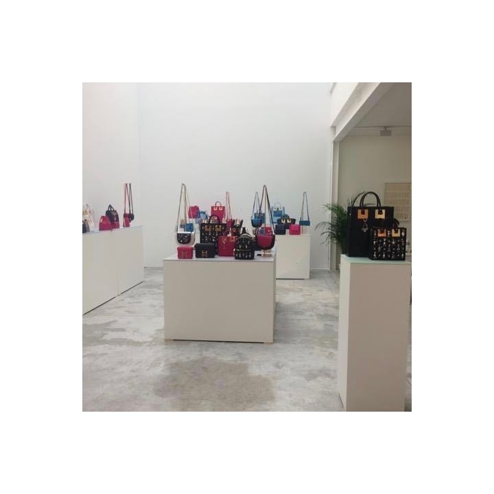 Sophie Hulme artplinths