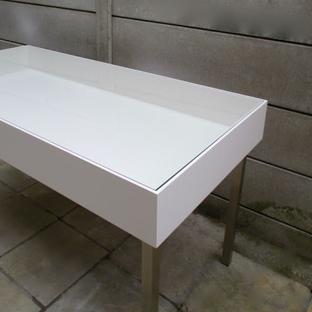 Vitrine HIRE