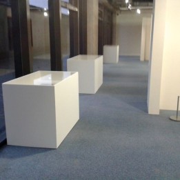 Vitrine/ Table plinth Glass 